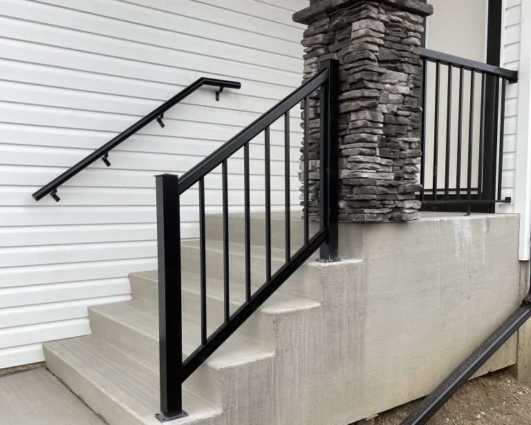 Picket+Pipe Railing